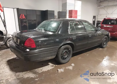 2009 Ford Crown Victoria Police/Police Interceptor z USA, uszkodzony, nr VIN 2FAHP71V69X144075